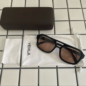 Vehla Dixie Sunglasses - Black/Toffee